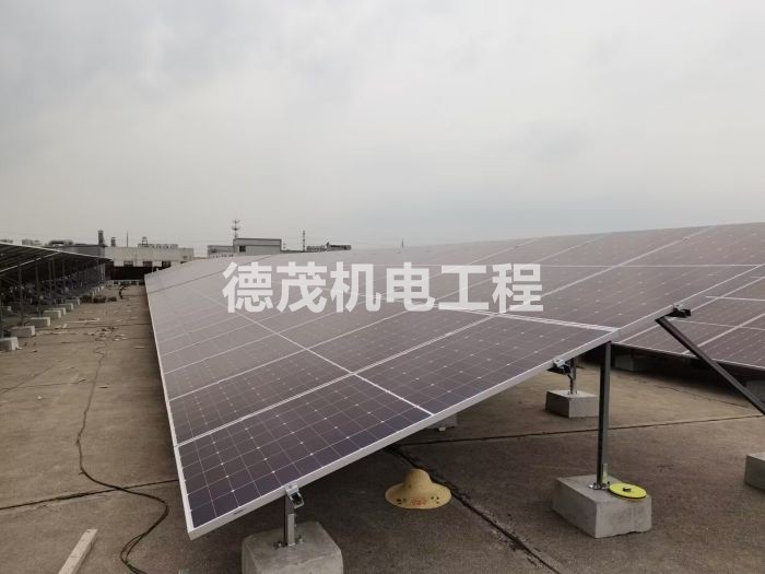 ������b����